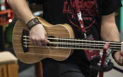 Ukulele electro-acustic Dimavery UK-700 Bass Ukulele, Zebra