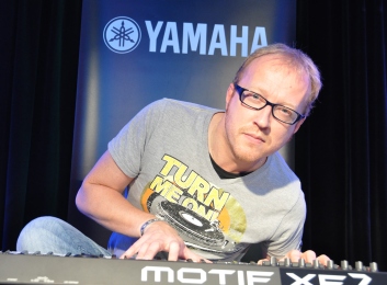 Workshop sintetizatoare Yamaha